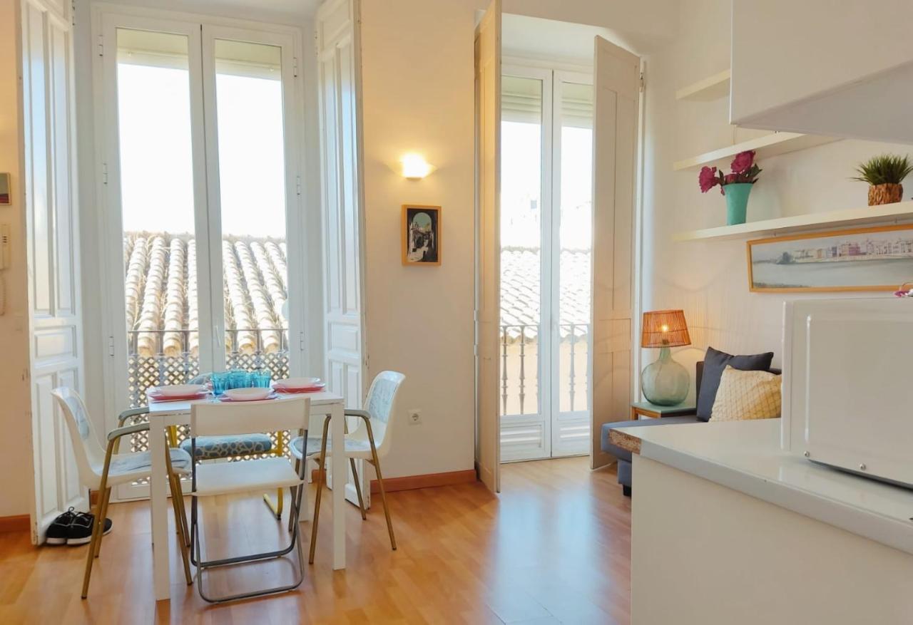 Homeyseville- Lovely Apartment In Seville City Center, Parking Optional Zewnętrze zdjęcie